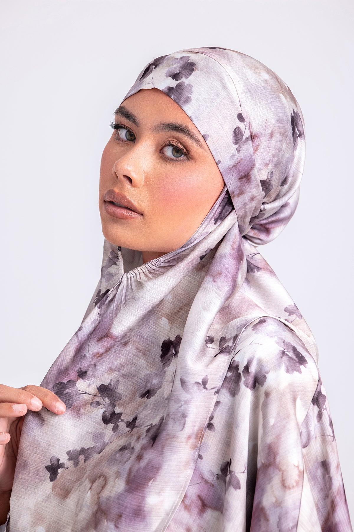 Zaynab Abaya and Matching Hijab Prayer Set- Lilac Paradise